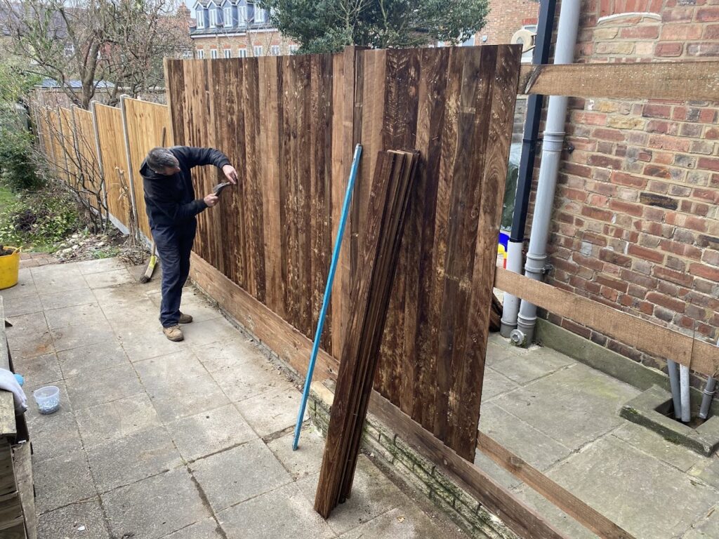 Garden fence replacement — Barnet